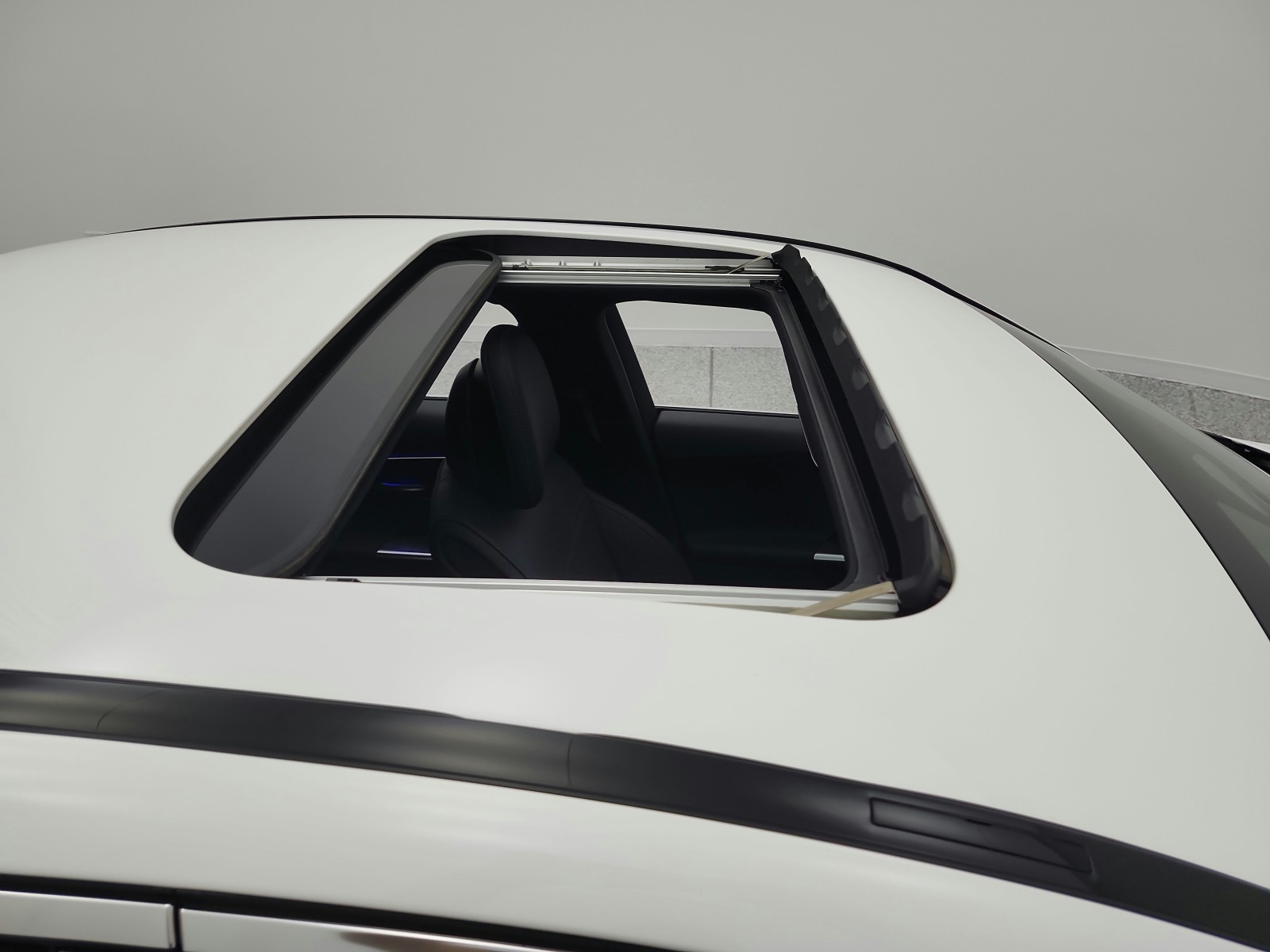 Used 2024 Polar White Mercedes-Benz C 300 Sedan image 19