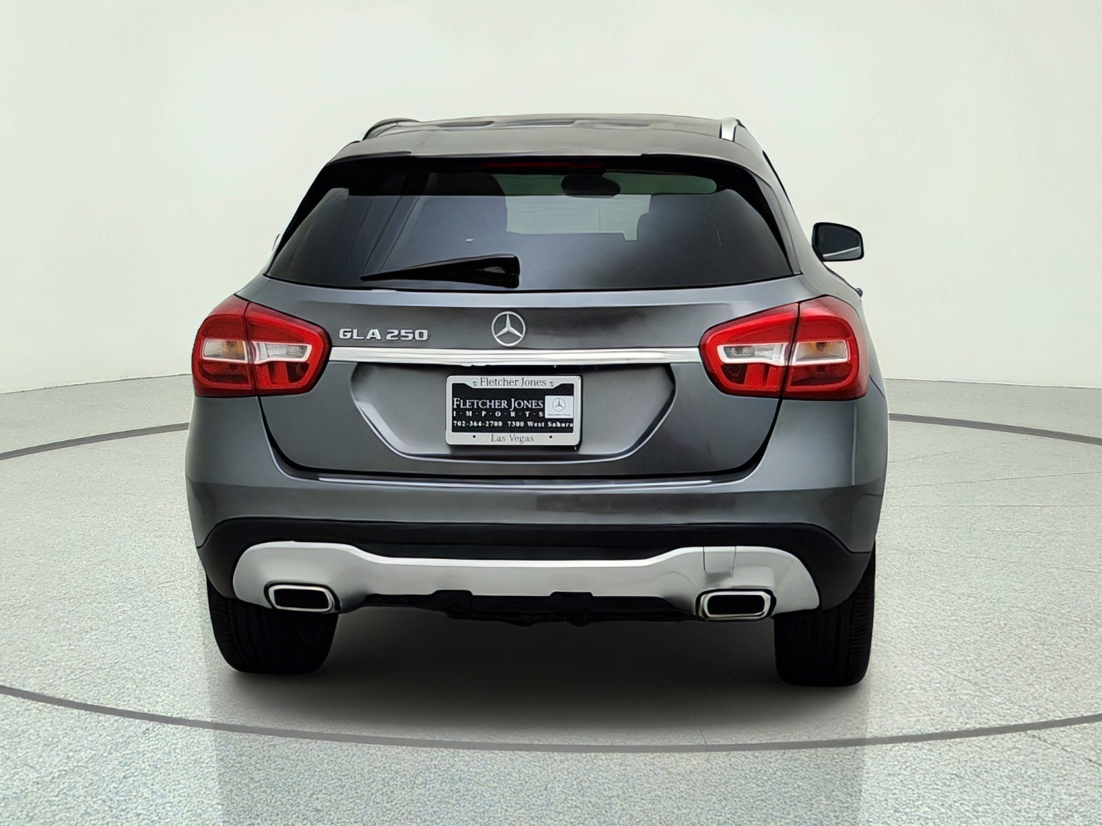 Used 2018 Mountain Grey Metallic Mercedes-Benz GLA 250 image 10