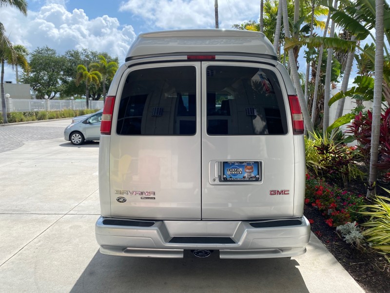 2013 GMC SAVANA HI TOP CONVERSION HANDICAP LIFT LOW MILES 24,857 in , 