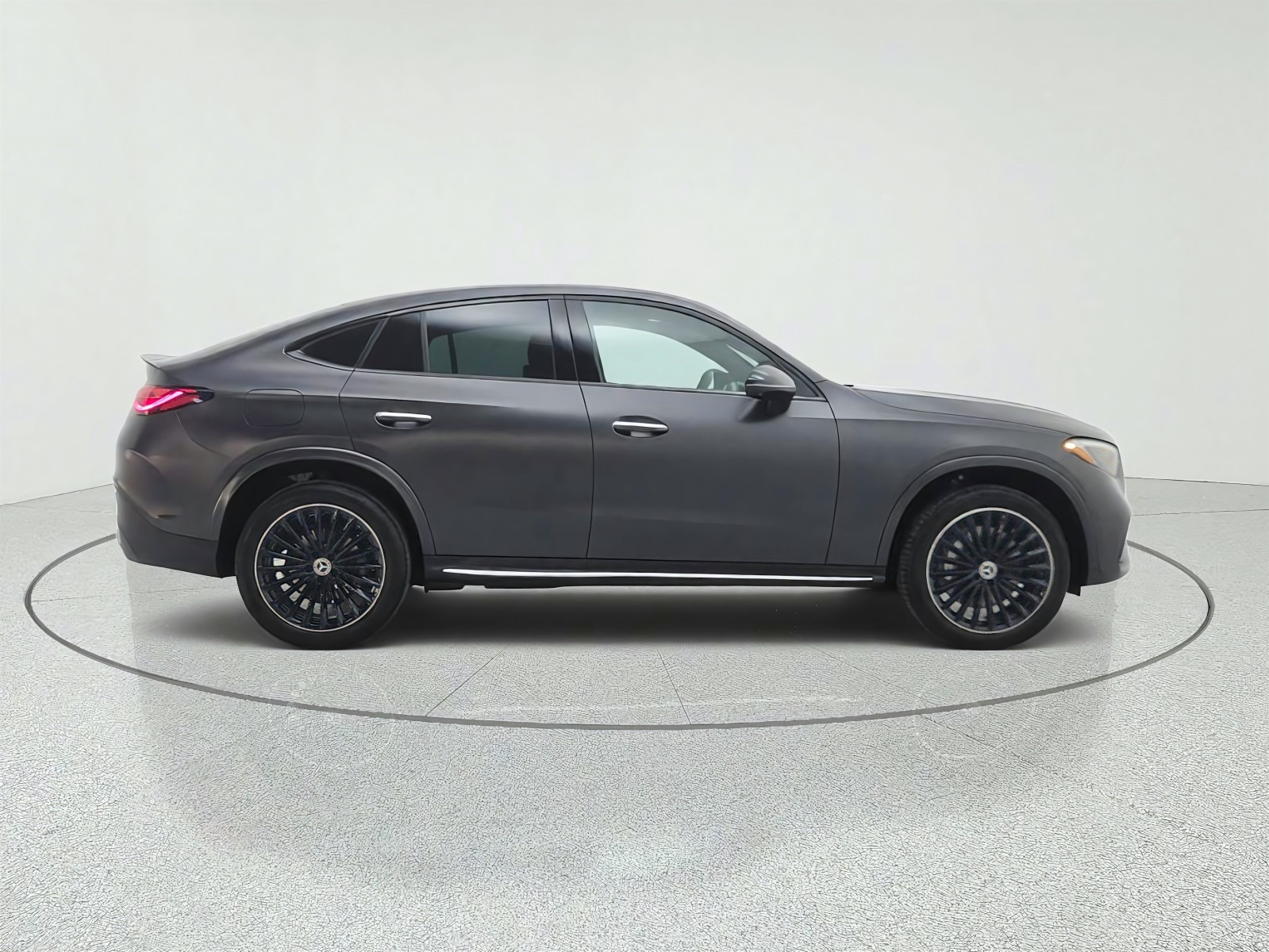 Certified Used 2026 MANUFAKTUR Graphite Grey Magno Mercedes-Benz GLC 300 4MATIC® Coupe image 4