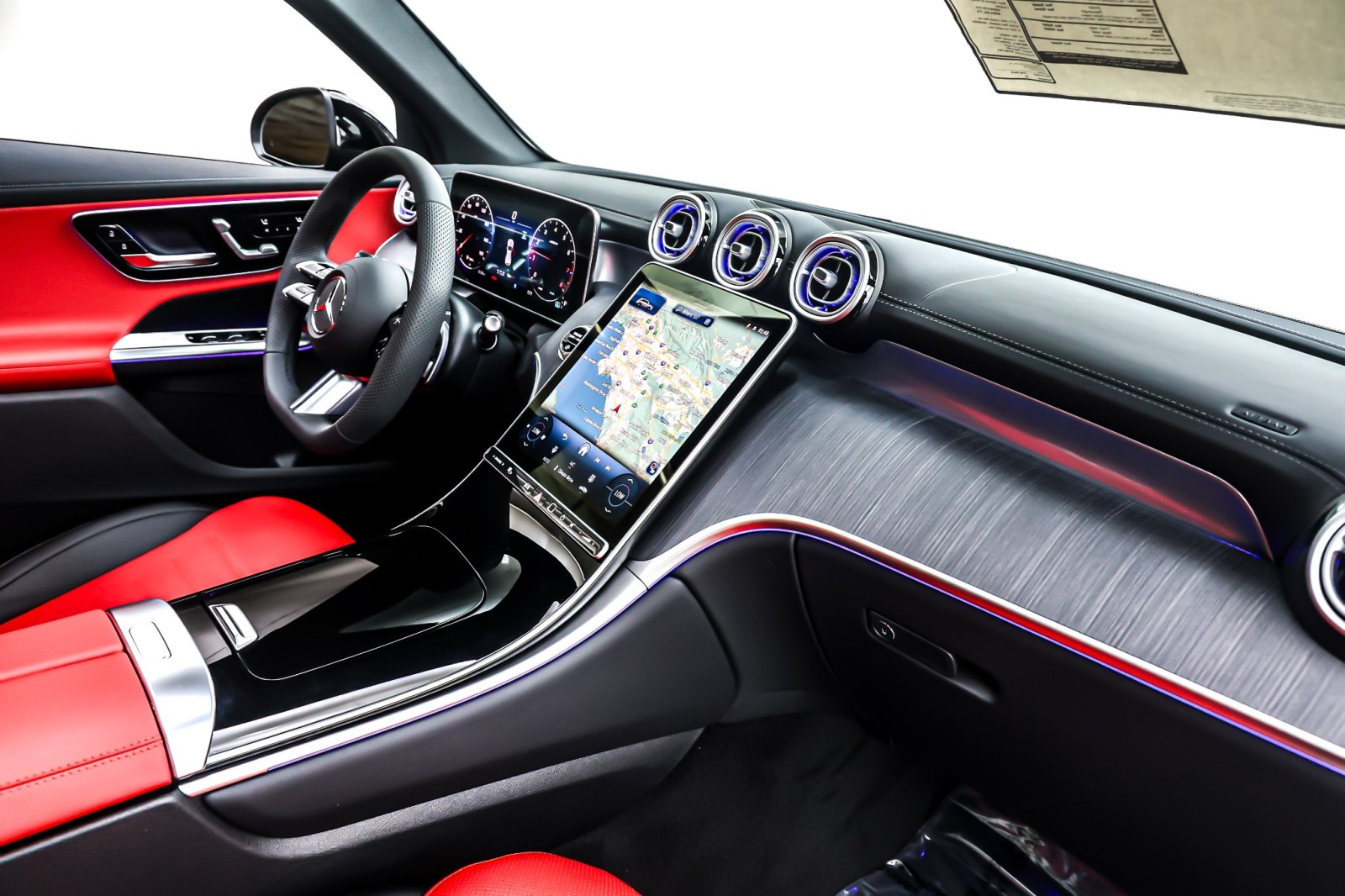 New 2026 Graphite Grey Metallic Mercedes-Benz GLC 300 image 5