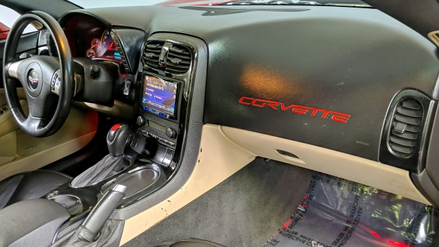 2009 Chevrolet Corvette w/1LT 21