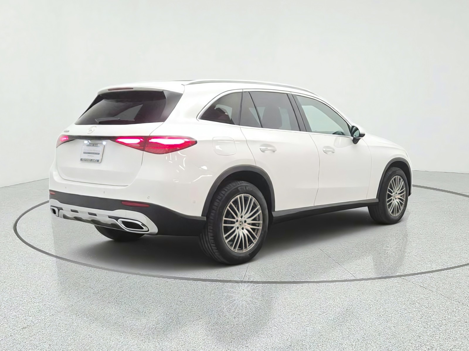 New 2027 Polar White Mercedes-Benz GLC 300 SUV image 5