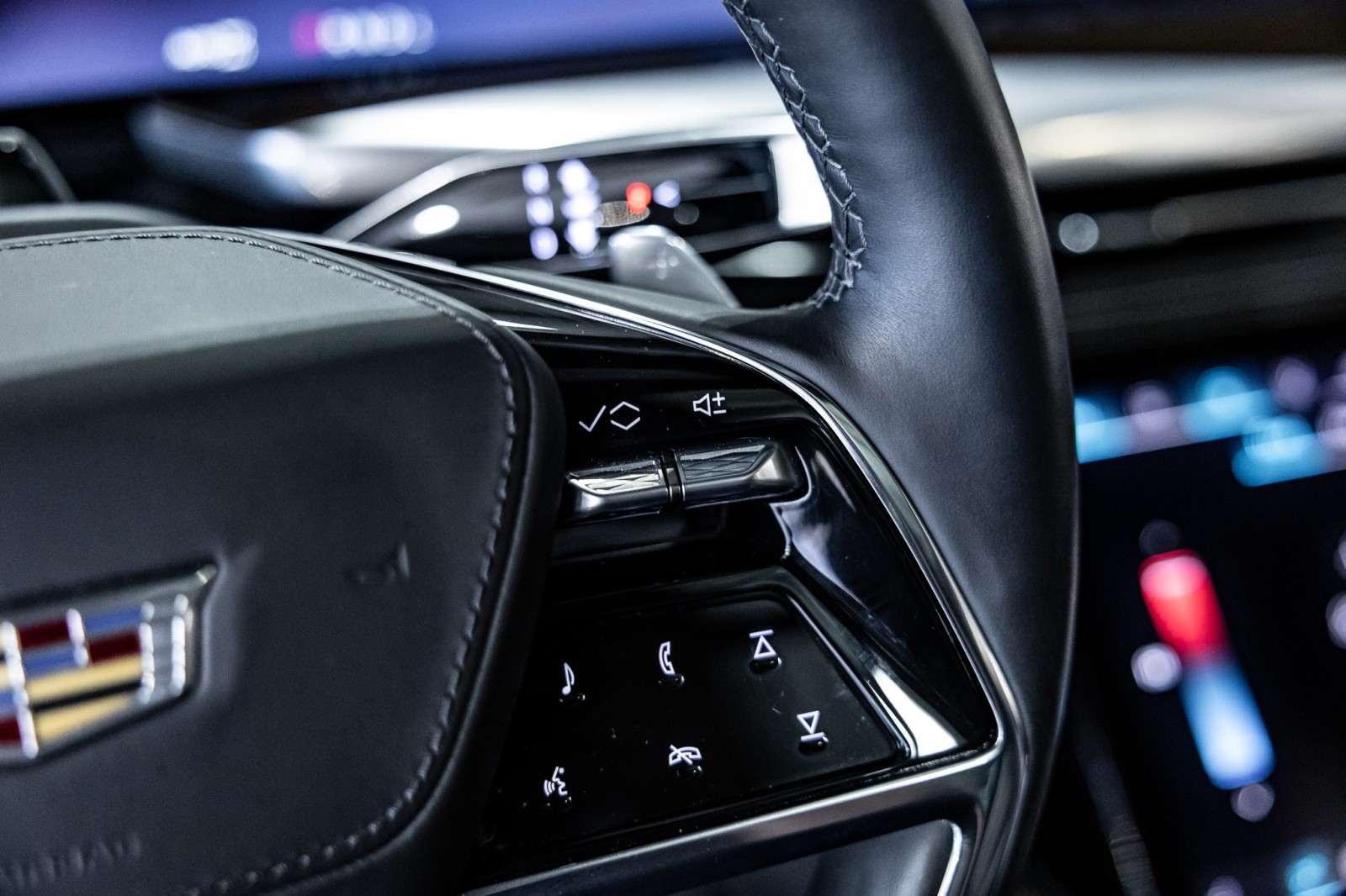 Used Car 2025 Cadillac Escalade  4wd Sport Platinum For Sale Under $130,000 In Boerne, Texas