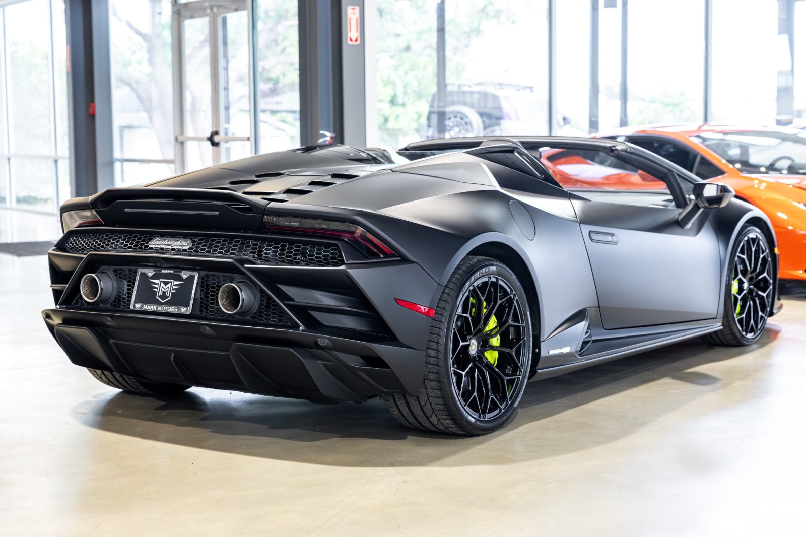Used Car 2022 Lamborghini Huracan Evo  For Sale Under $330,000 In Boerne, Texas
