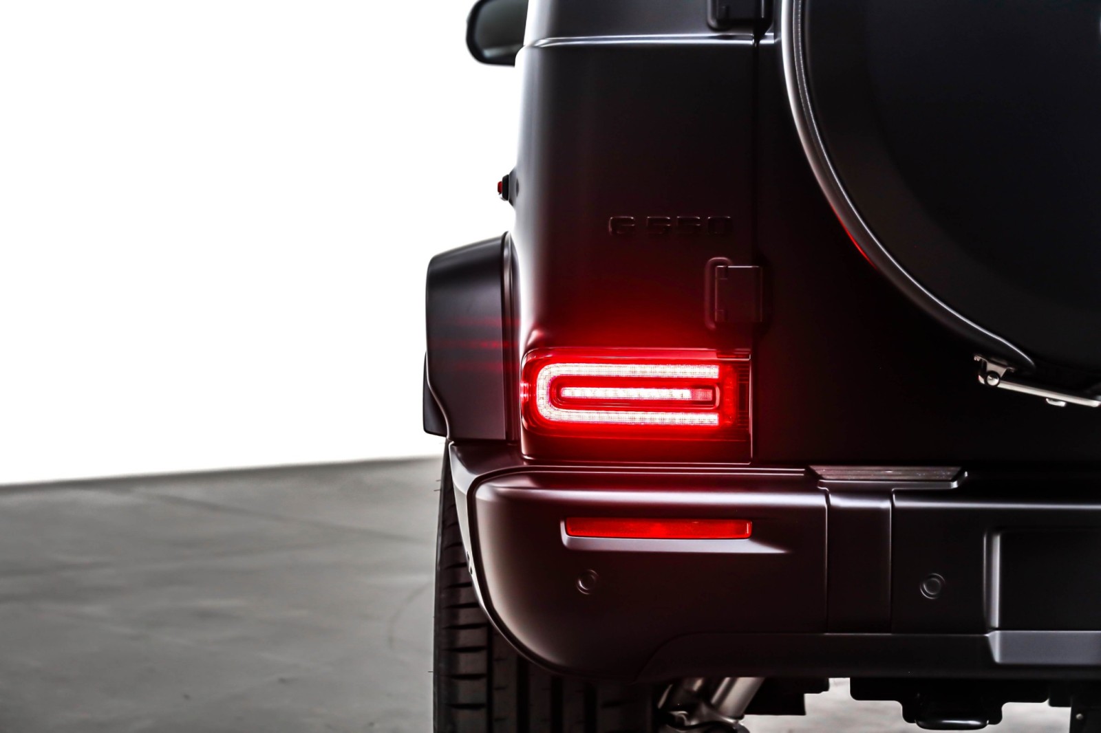 Used 2025 MANUFAKTUR Night Black magno Mercedes-Benz G 550 SUV image 15