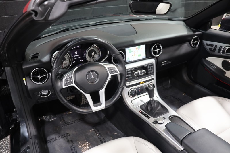2013 Mercedes-Benz SLK 250 AMG Sport 2dr Roadster in ,