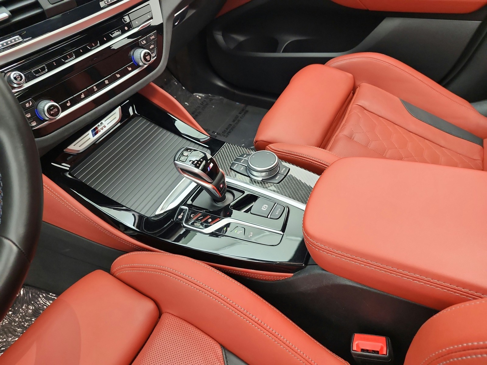 Used 2021 Alpine White BMW Sports Activity Coupe image 14