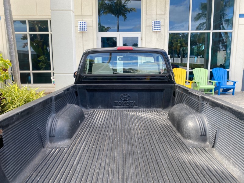 2002 Toyota Tacoma 1 OWNER AUTO AC 4 CYL in , 