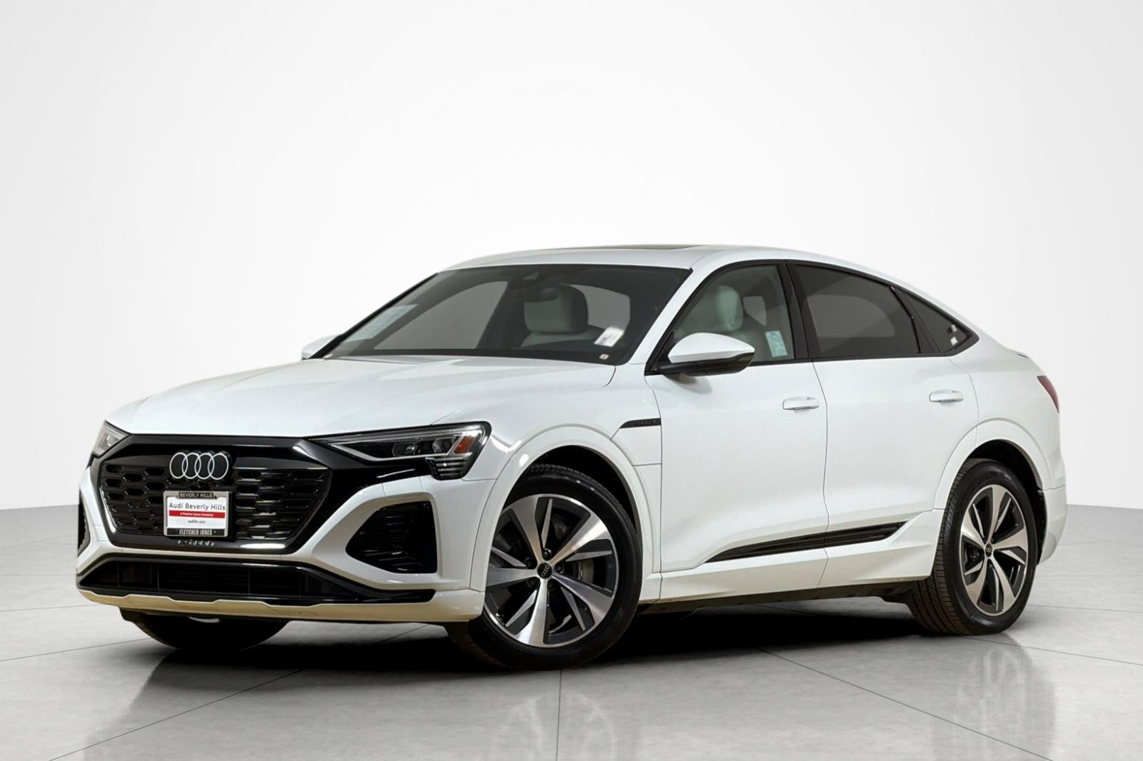 2024 Audi Q8 e-tron Sportback S line Premium quattro