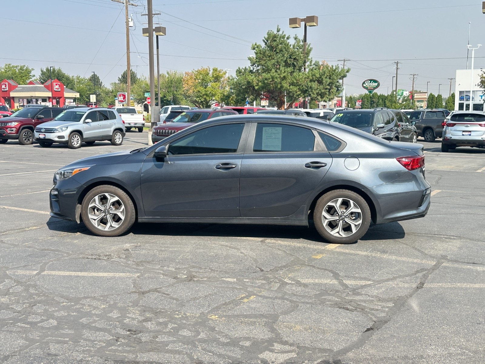 2021 Kia Forte FE 10