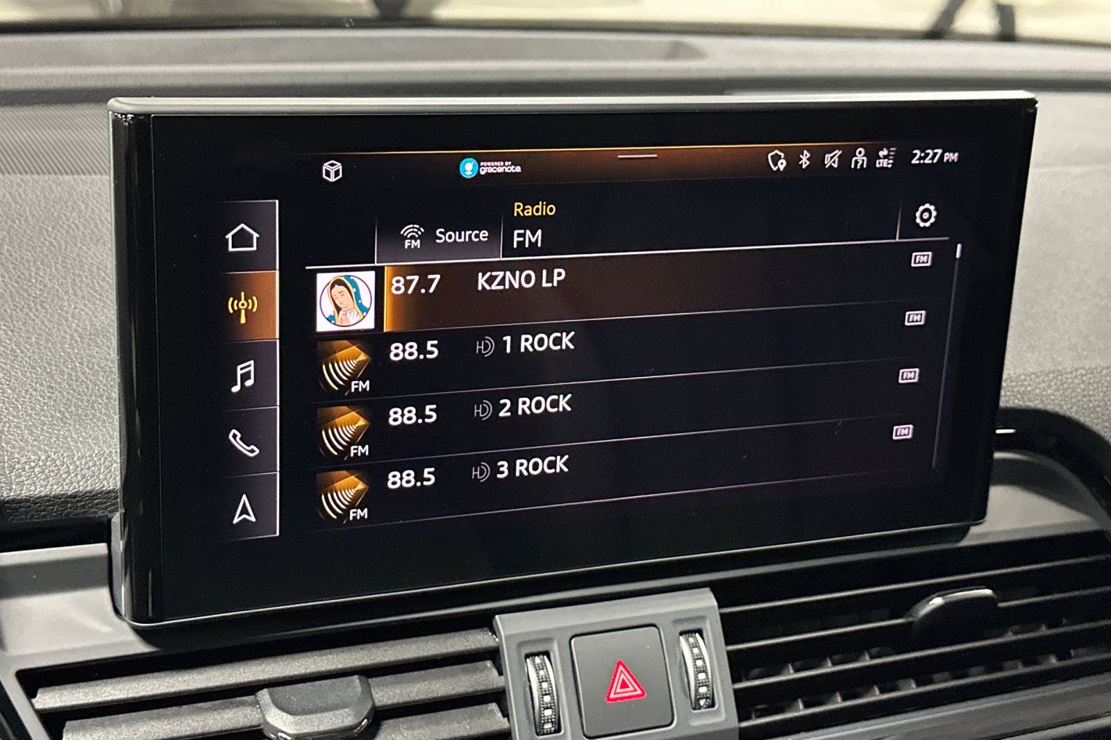 Used 2023 Mythos Black Metallic Audi S line Premium Plus 55 TFSI e quattro image 17