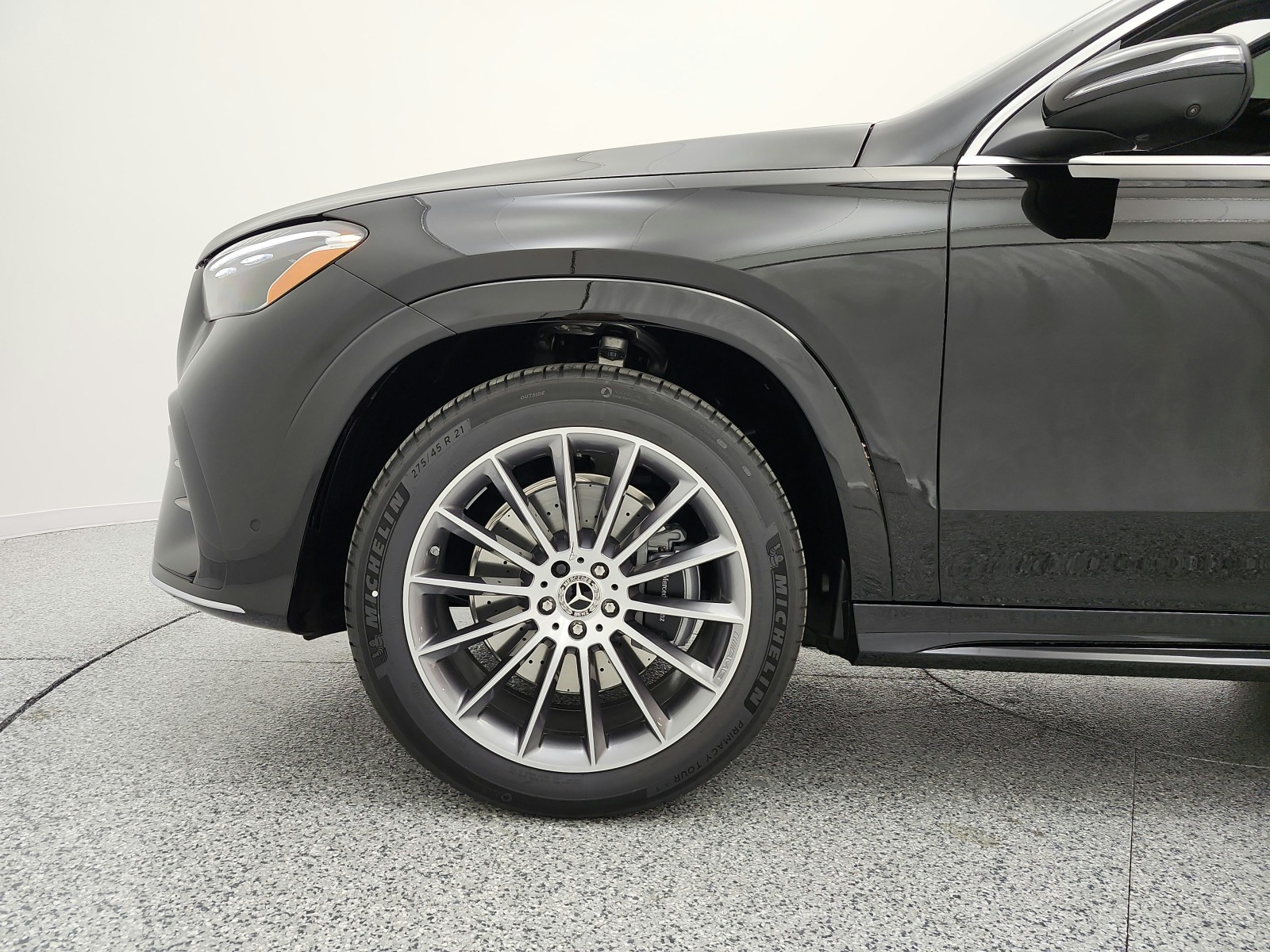 New 2026 Black Mercedes-Benz GLE 450 4MATIC® SUV image 13