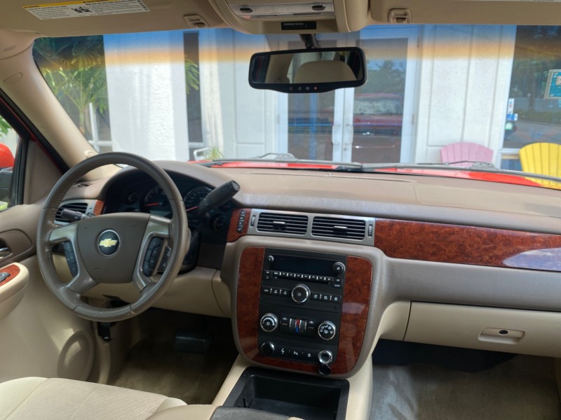 2009 Chevrolet Avalanche LT PU LOW MILES 58,696 in ,