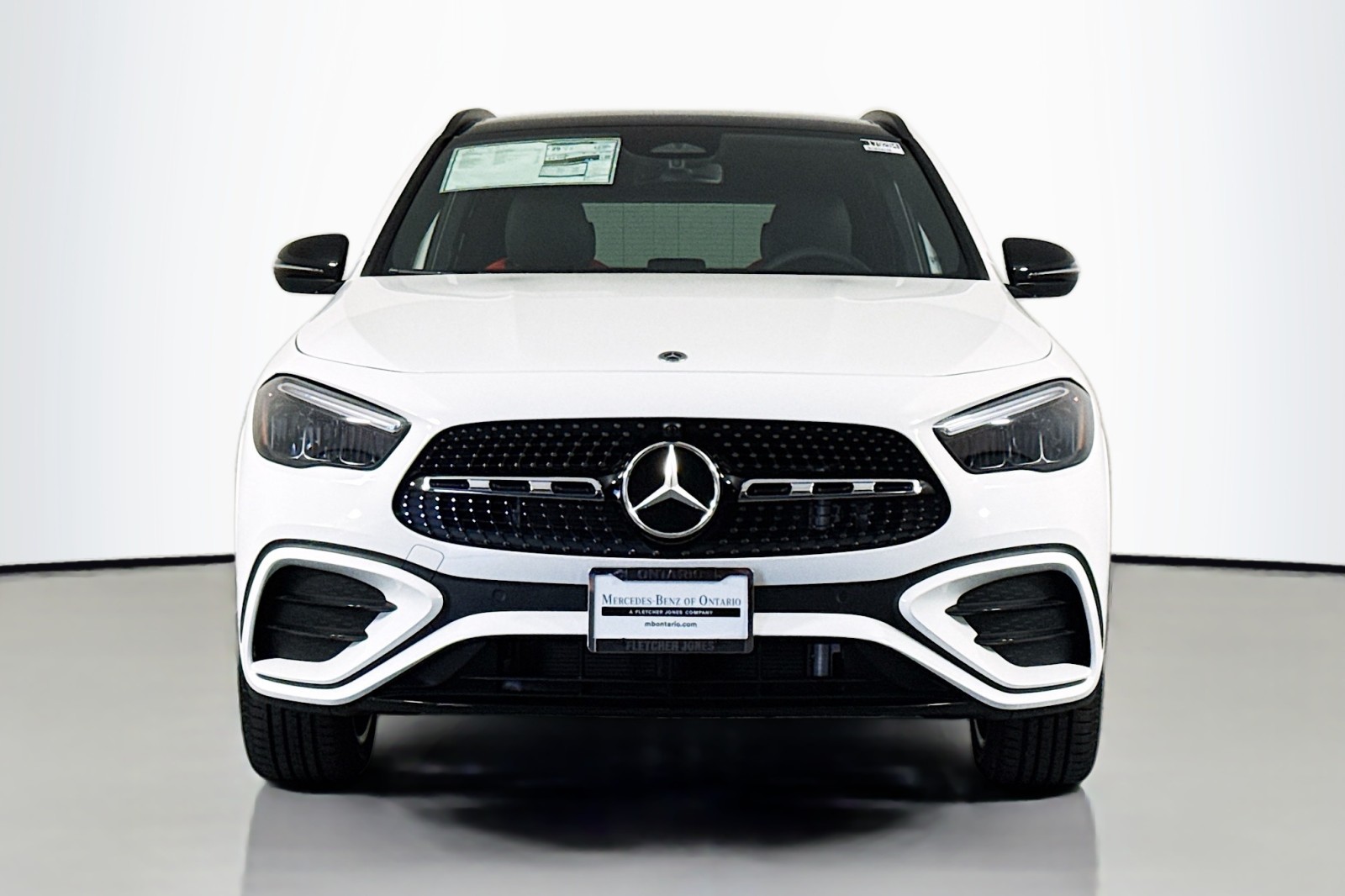New 2026 Polar White Mercedes-Benz GLA 250 SUV image 2