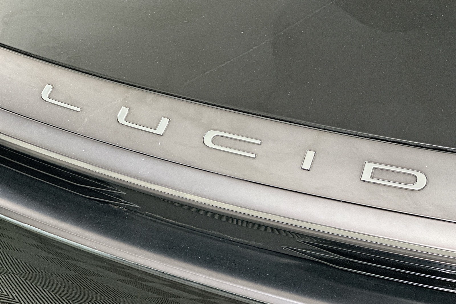 Used 2024 Infinite Black Metallic Lucid Touring image 15