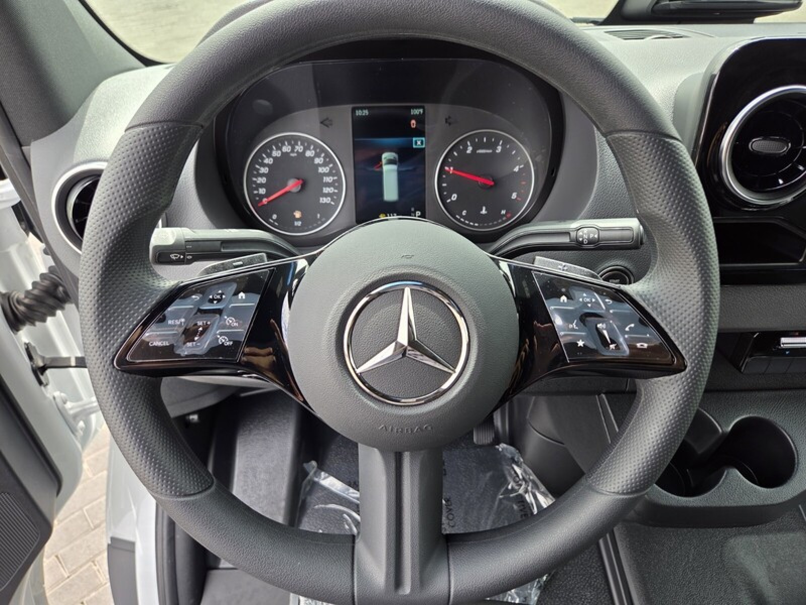 New 2026 Arctic White Mercedes-Benz 2500 image 24