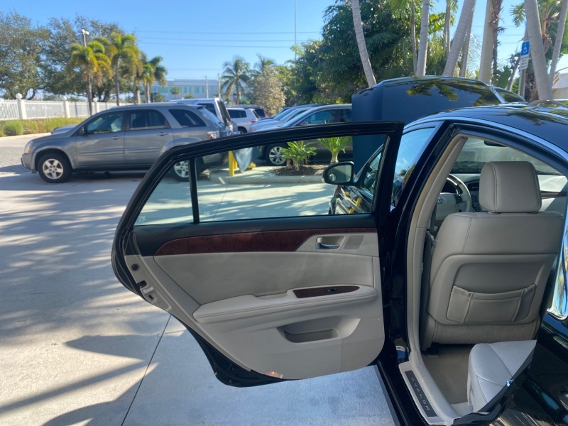 2011 Toyota Avalon Limited LOW MILES 80,879 in ,