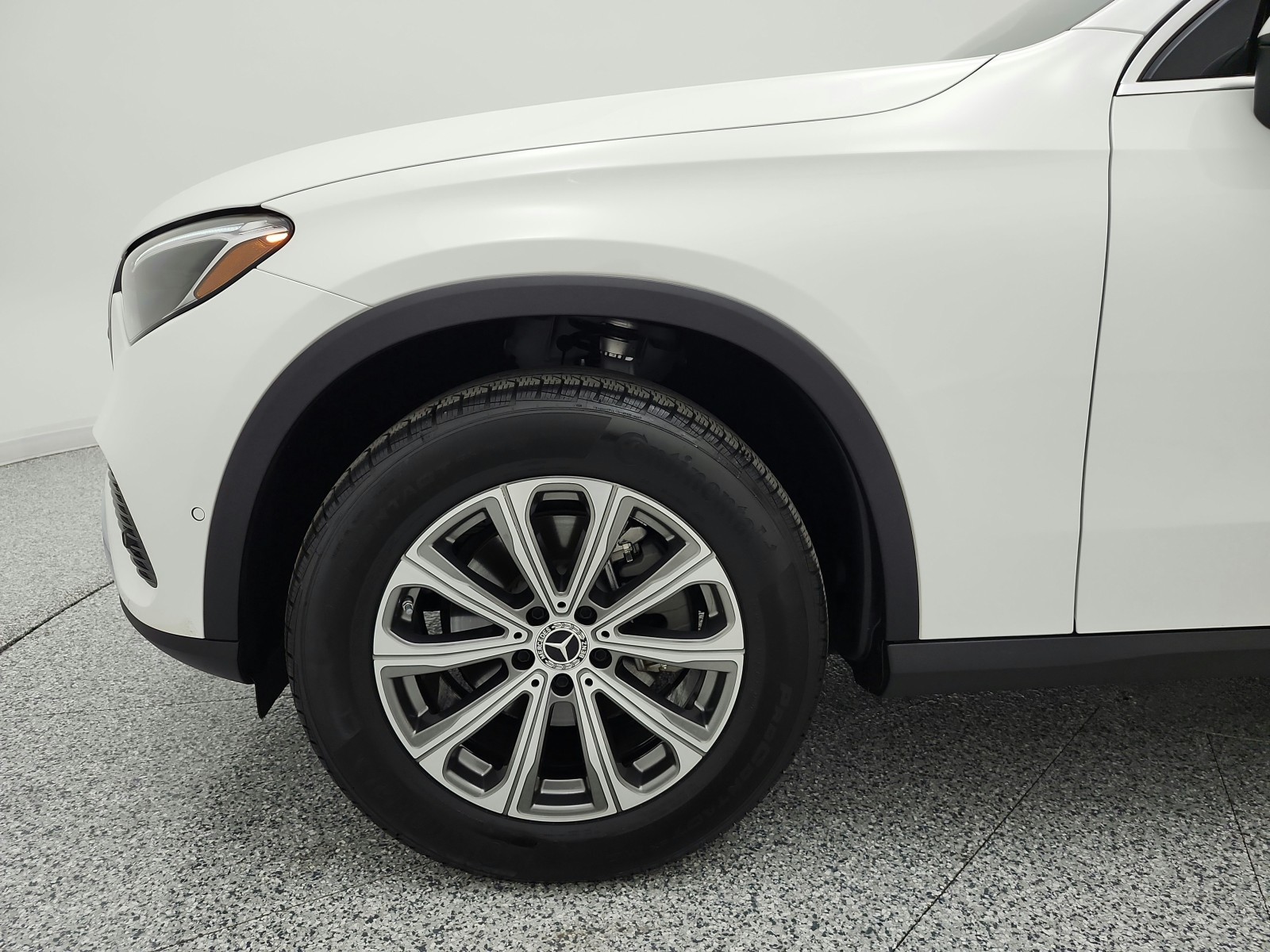Certified Used 2026 Polar White Mercedes-Benz GLC 300 SUV image 17
