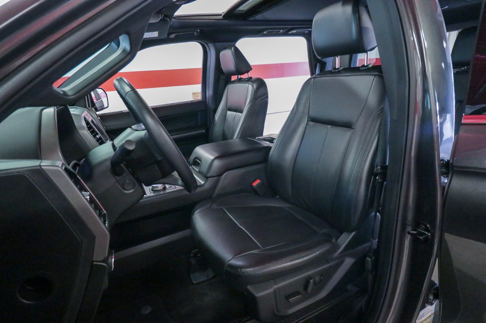 Used Car 2021 Ford Expedition  Xlt For Sale Under $40,000 In Austin, Texas