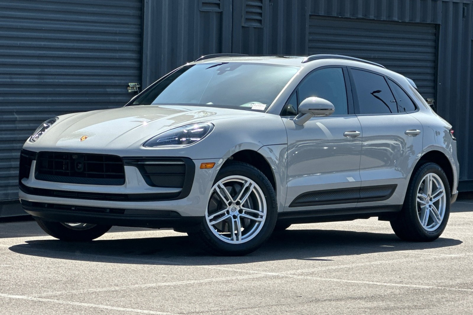 2026 Porsche Macan AWD