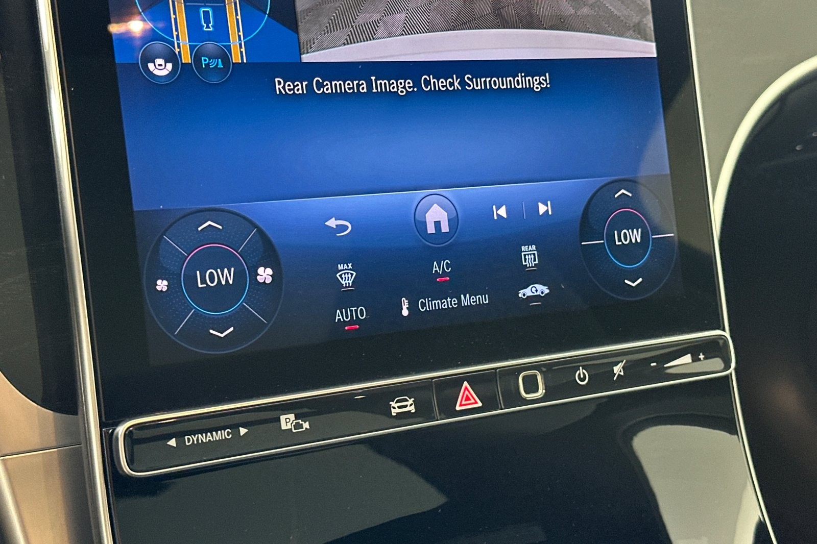 Used 2025 Polar White Mercedes-Benz GLC 300 4MATIC® SUV image 19