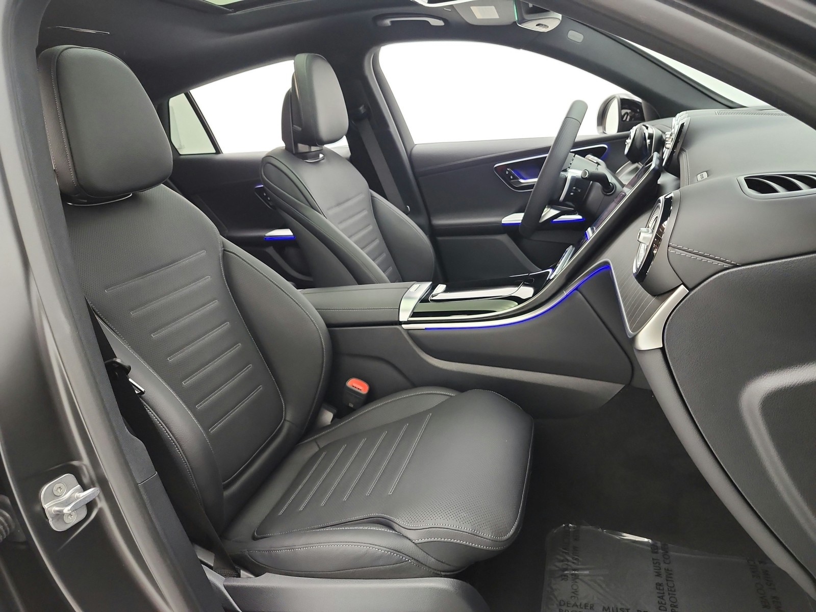 New 2026 MANUFAKTUR Graphite Grey Magno Mercedes-Benz GLC 300 4MATIC® Coupe image 14