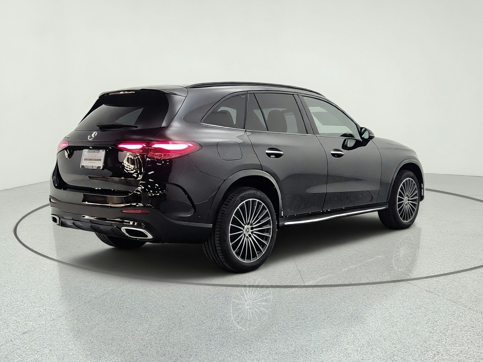 New 2026 Black Mercedes-Benz GLC 300 SUV image 5