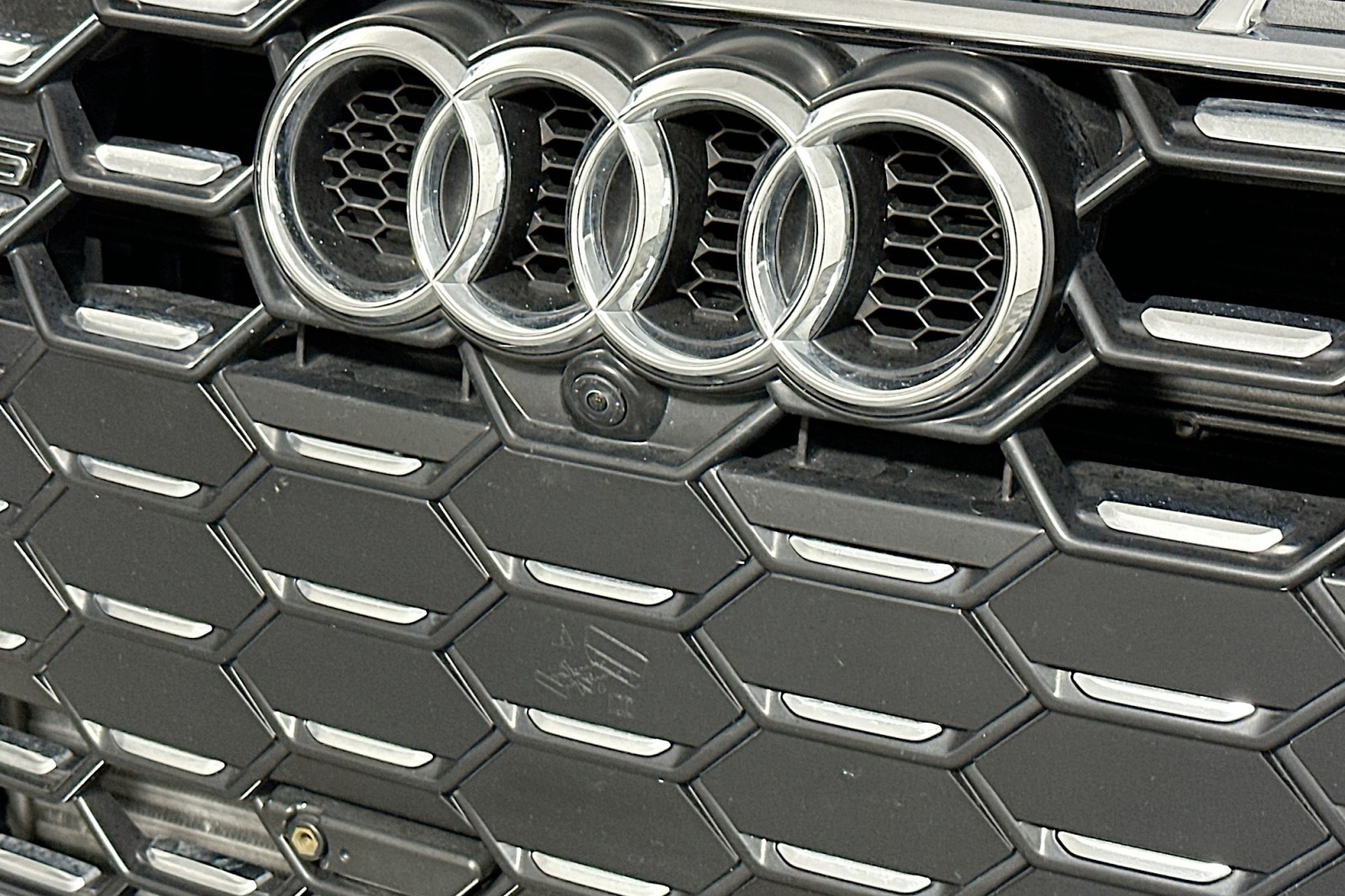 Used 2023 Mythos Black Metallic/Black Roof Audi Premium Plus image 15