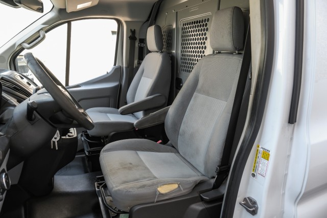 2019 Ford Transit Van  3