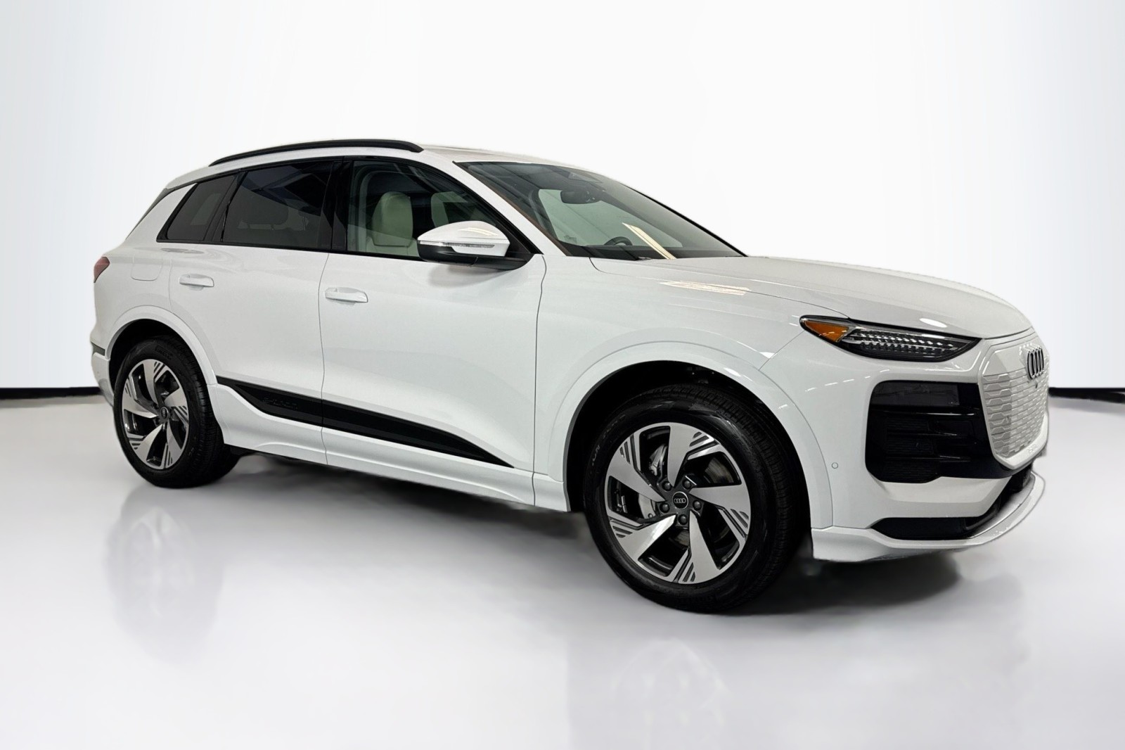 New 2025 Glacier White Metallic Audi Premium Plus quattro image 3