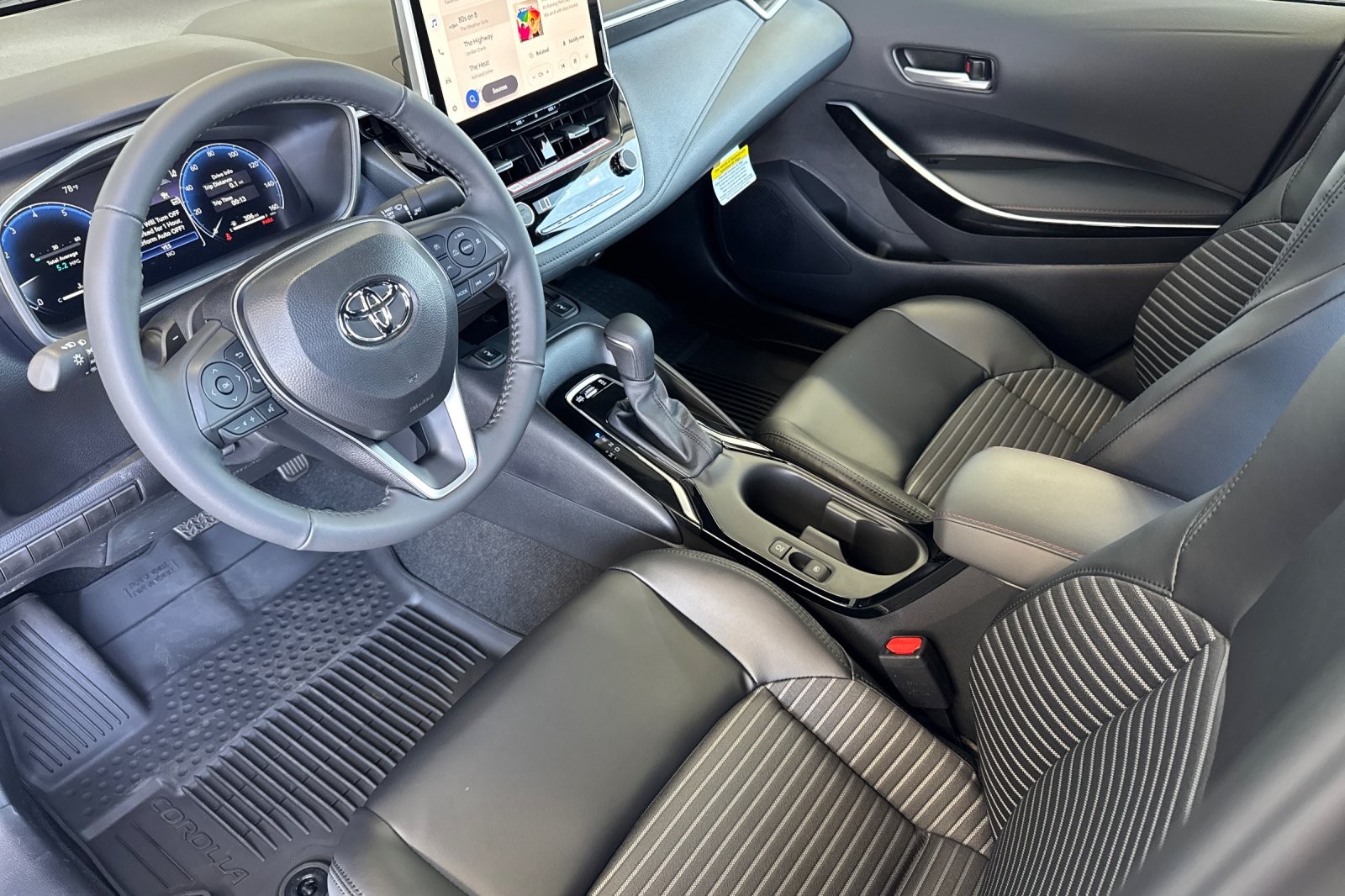 New 2026 WIND CHILL PEARL [EX Toyota XSE image 27