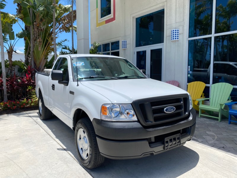 2005 Ford F-150 PU STX LOW MILES 18,931 in , 