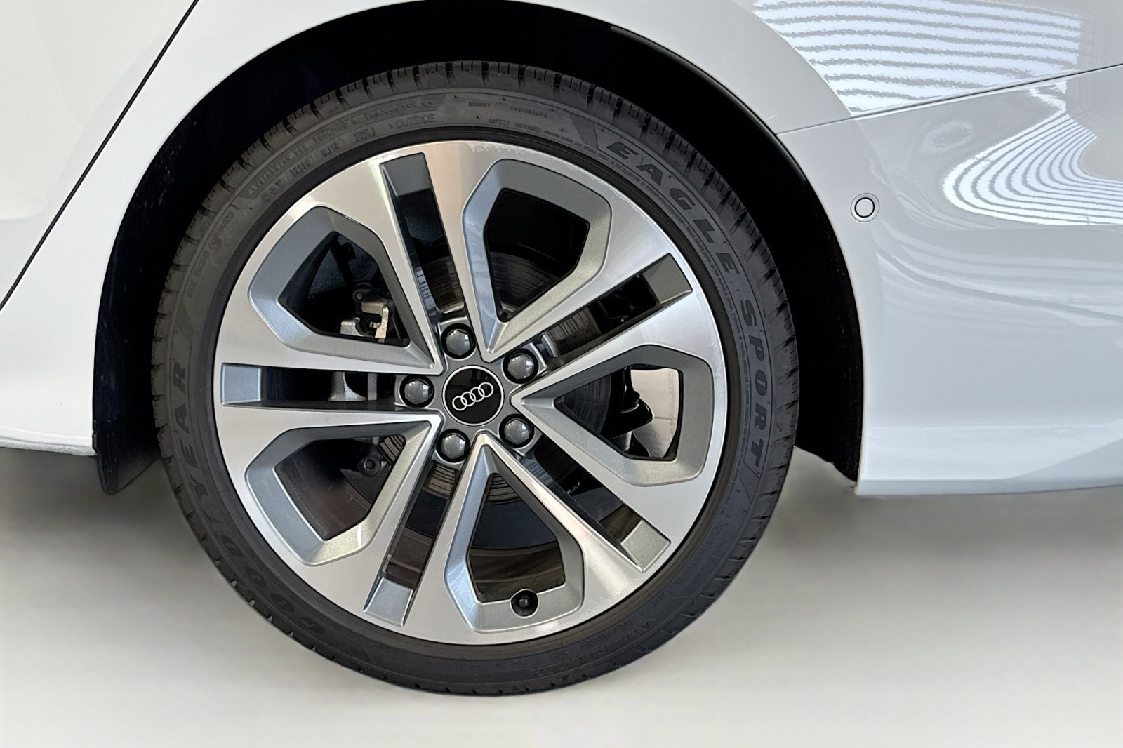 New 2026 Glacier White Metallic Audi Premium Plus quattro image 29