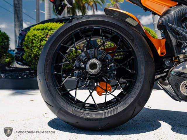 Ducati STREETFIGHTER