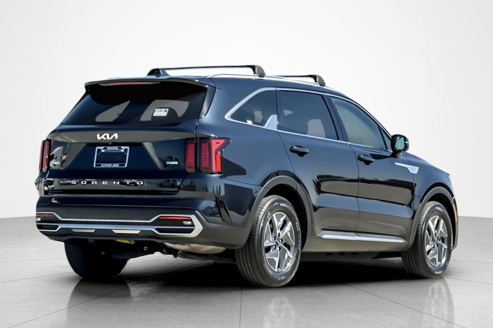 Used 2022 Gravity Blue Kia S image 5