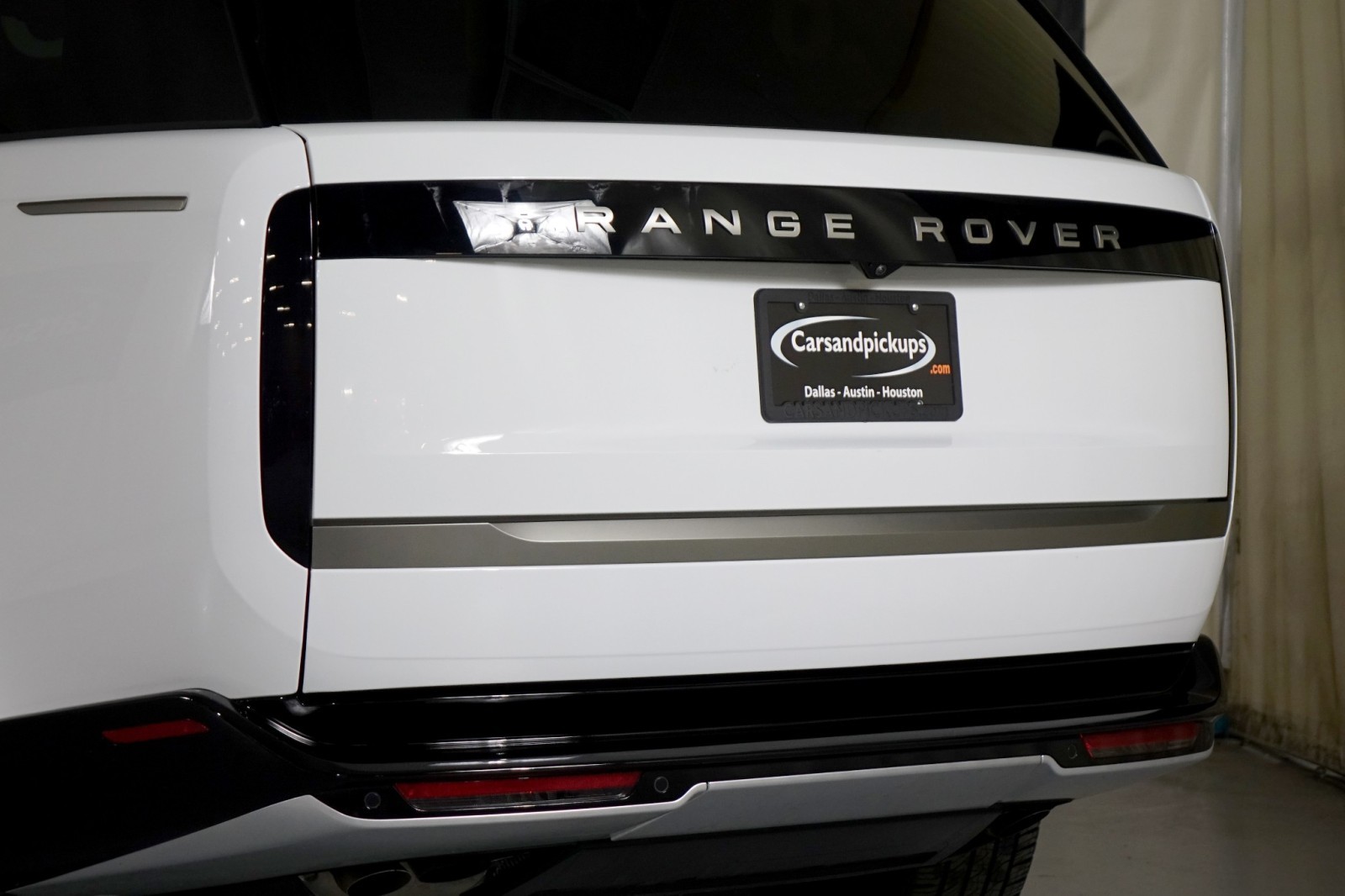 2024 Land Rover Range Rover SE 11