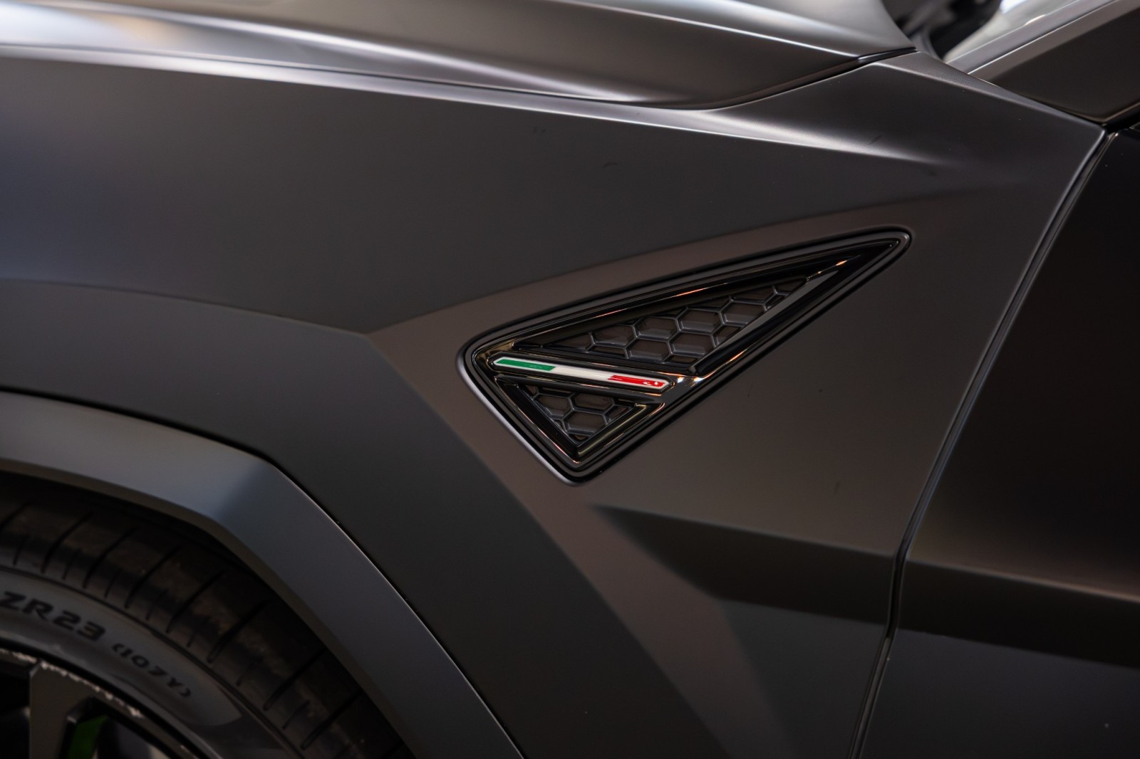 Used Car 2023 Lamborghini Urus  S For Sale Under $250,000 In Boerne, Texas