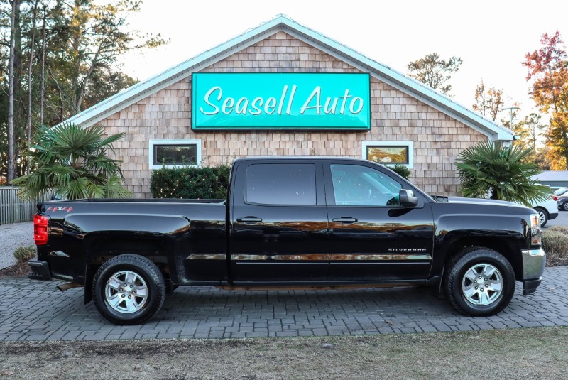 2018 Chevrolet Silverado 1500 LT in Wilmington, North Carolina