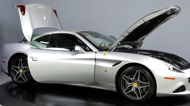 2016 Ferrari California T 9