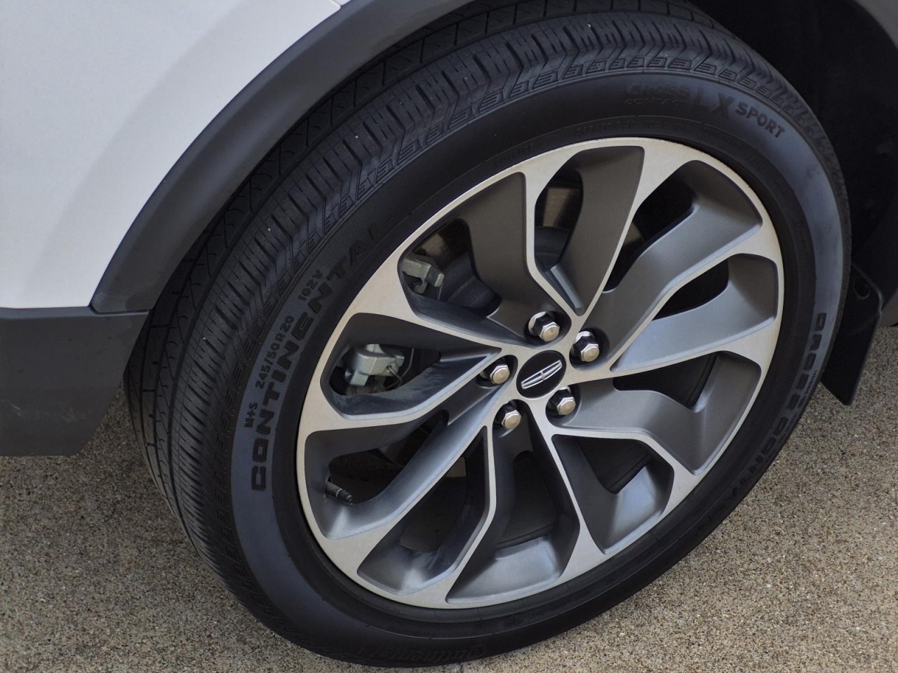 View vehicle photo 7