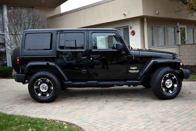 2012 Jeep Wrangler Unlimited Sahara 14