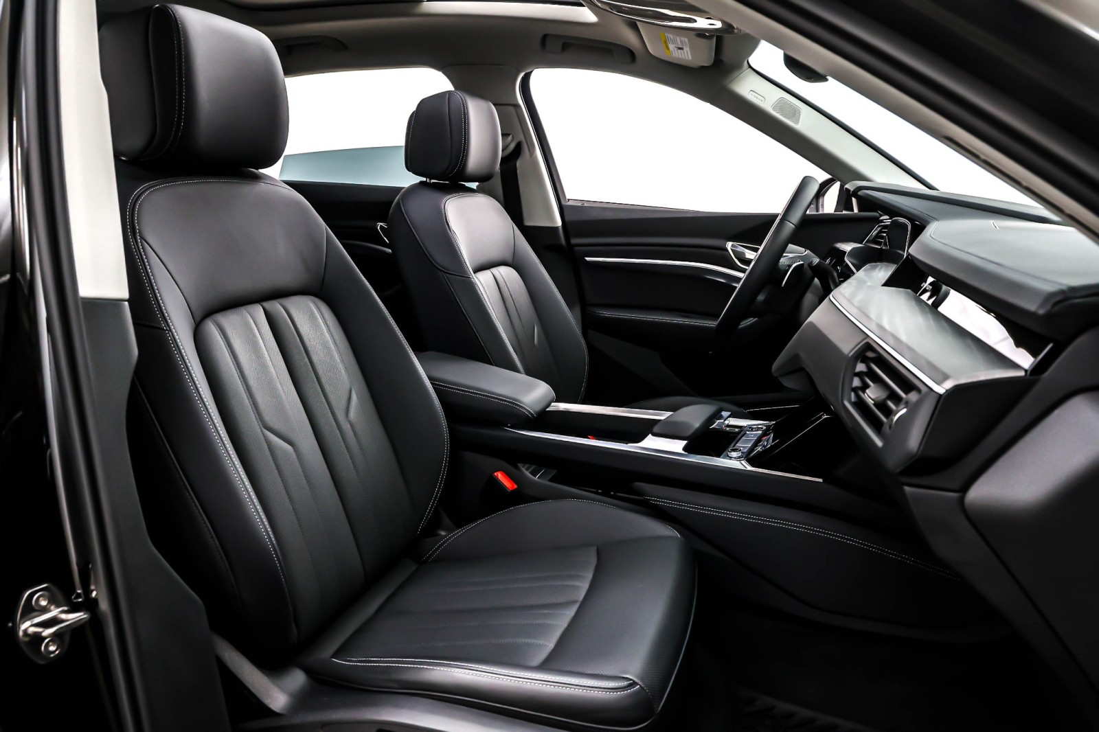 Used 2024 Mythos Black Metallic Audi Premium Plus quattro image 7