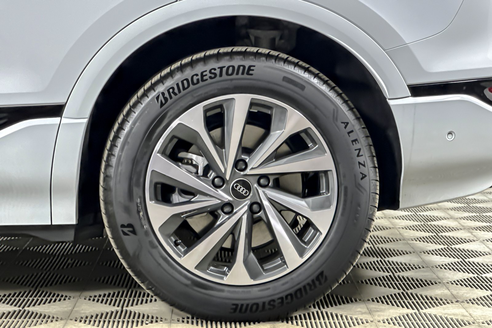 New 2025 Glacier White Metallic Audi Premium quattro image 23