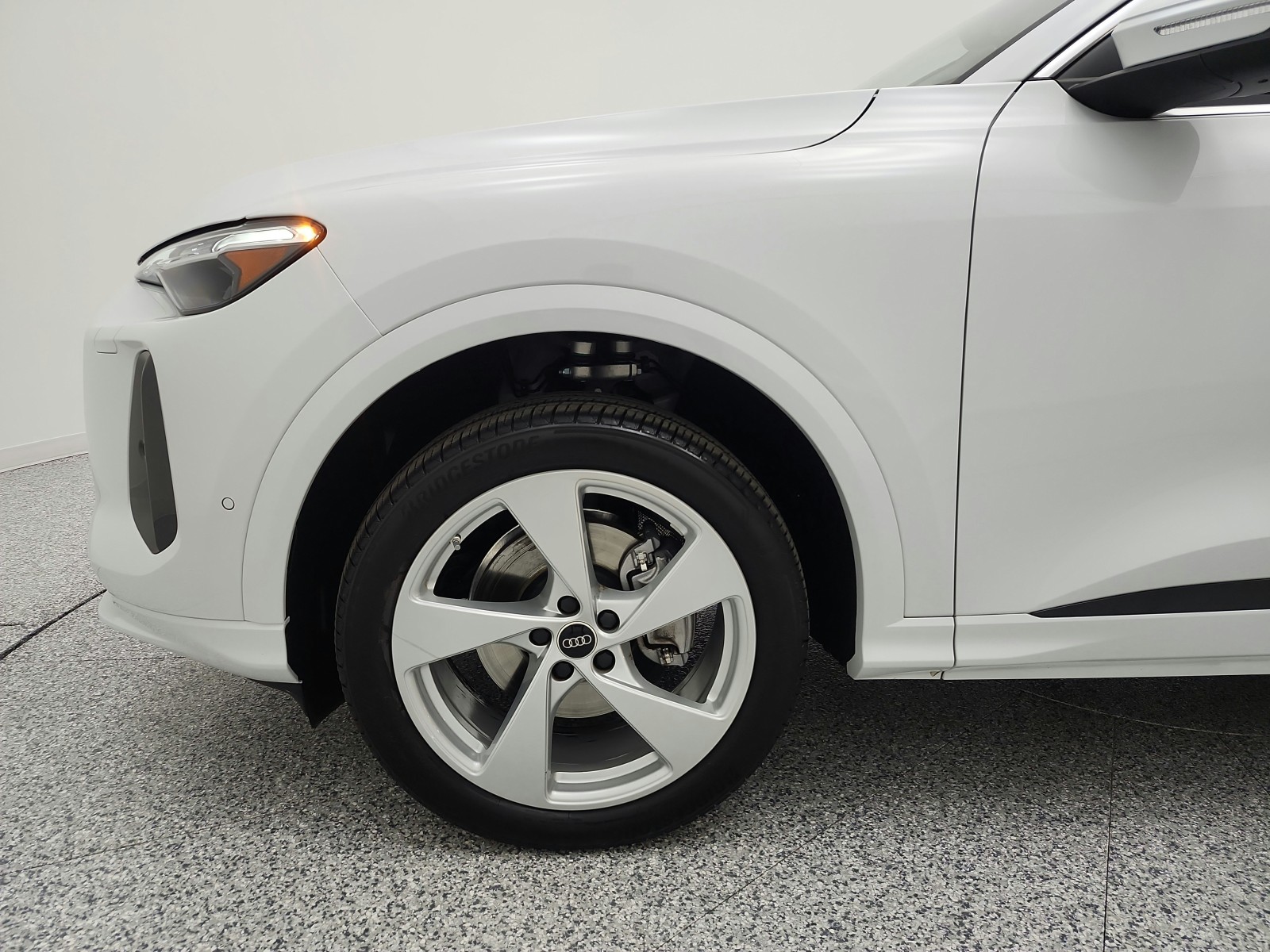 Used 2025 Glacier White Metallic Audi Premium Plus image 18