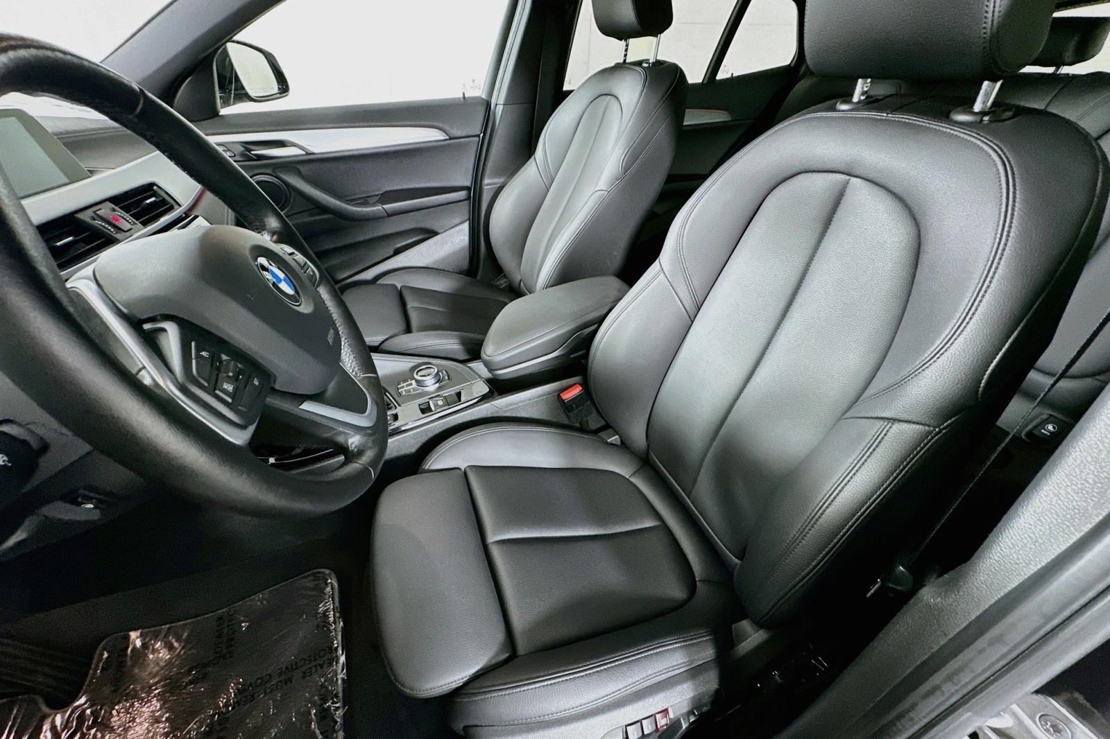 Used 2018 Mineral Gray Metallic BMW xDrive28i image 18