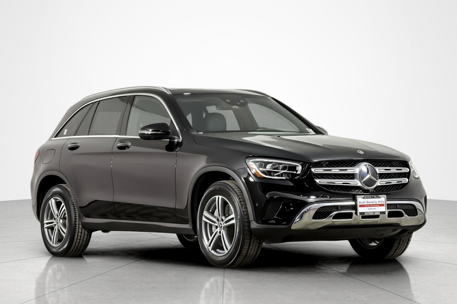 Used 2022 Black Mercedes-Benz GLC 300 SUV image 7