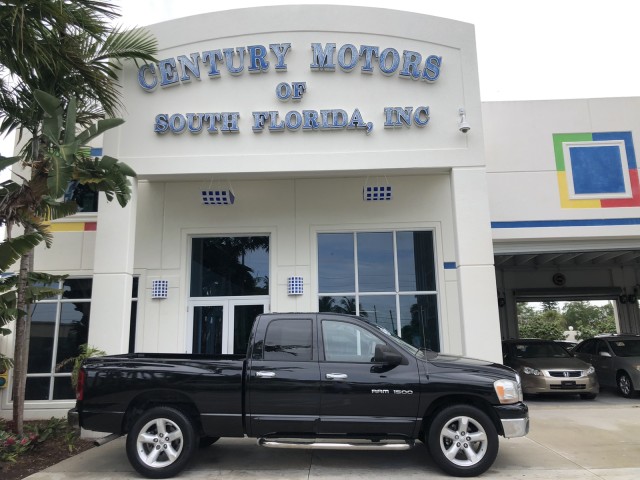 2006 Dodge Ram 1500 FLORIDA SLT CREW CAB LOW MILES in pompano beach, Florida