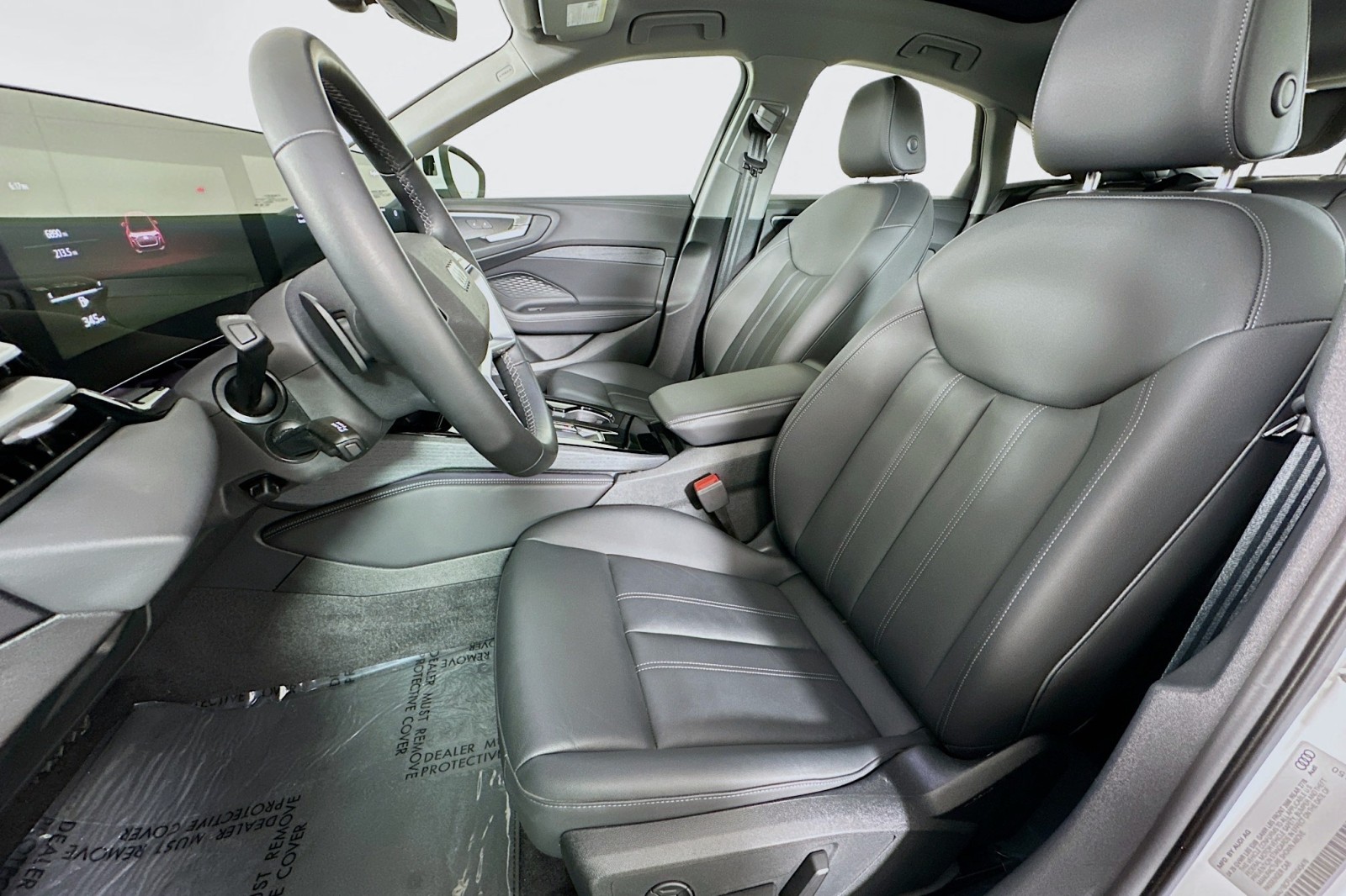 Used 2025 Arkona White Audi Premium image 18