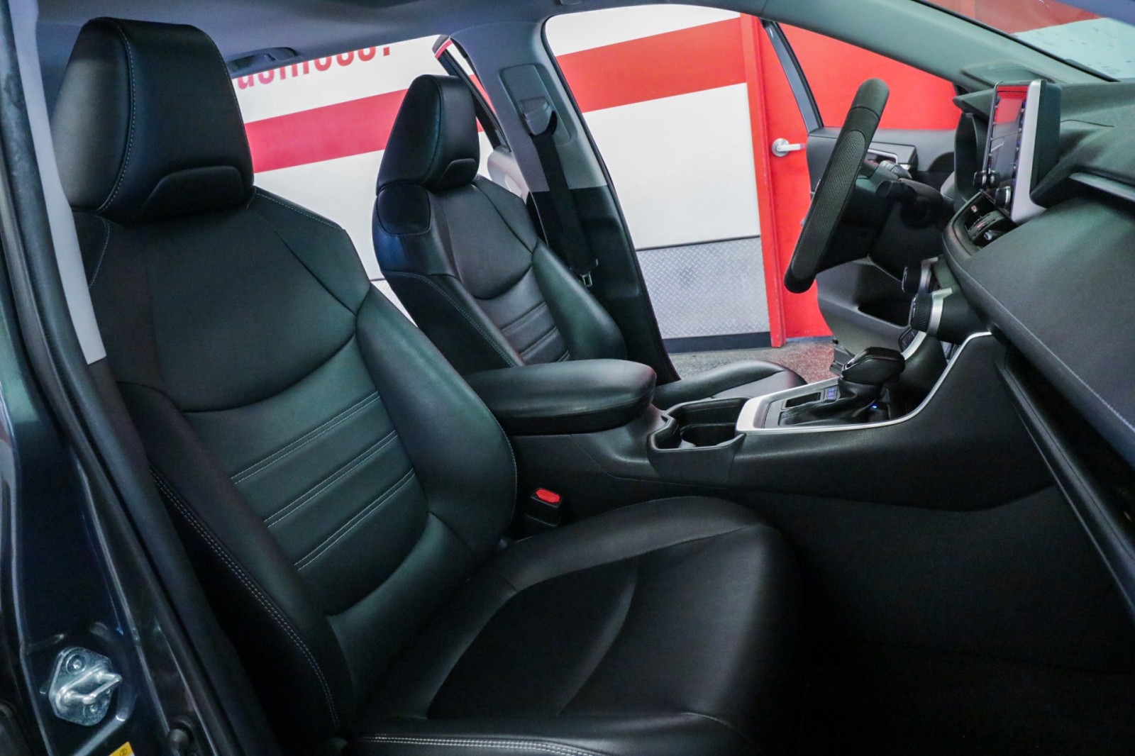 Used Car 2019 Toyota Rav4  Xle Premium For Sale Under $30,000 In Austin, Texas